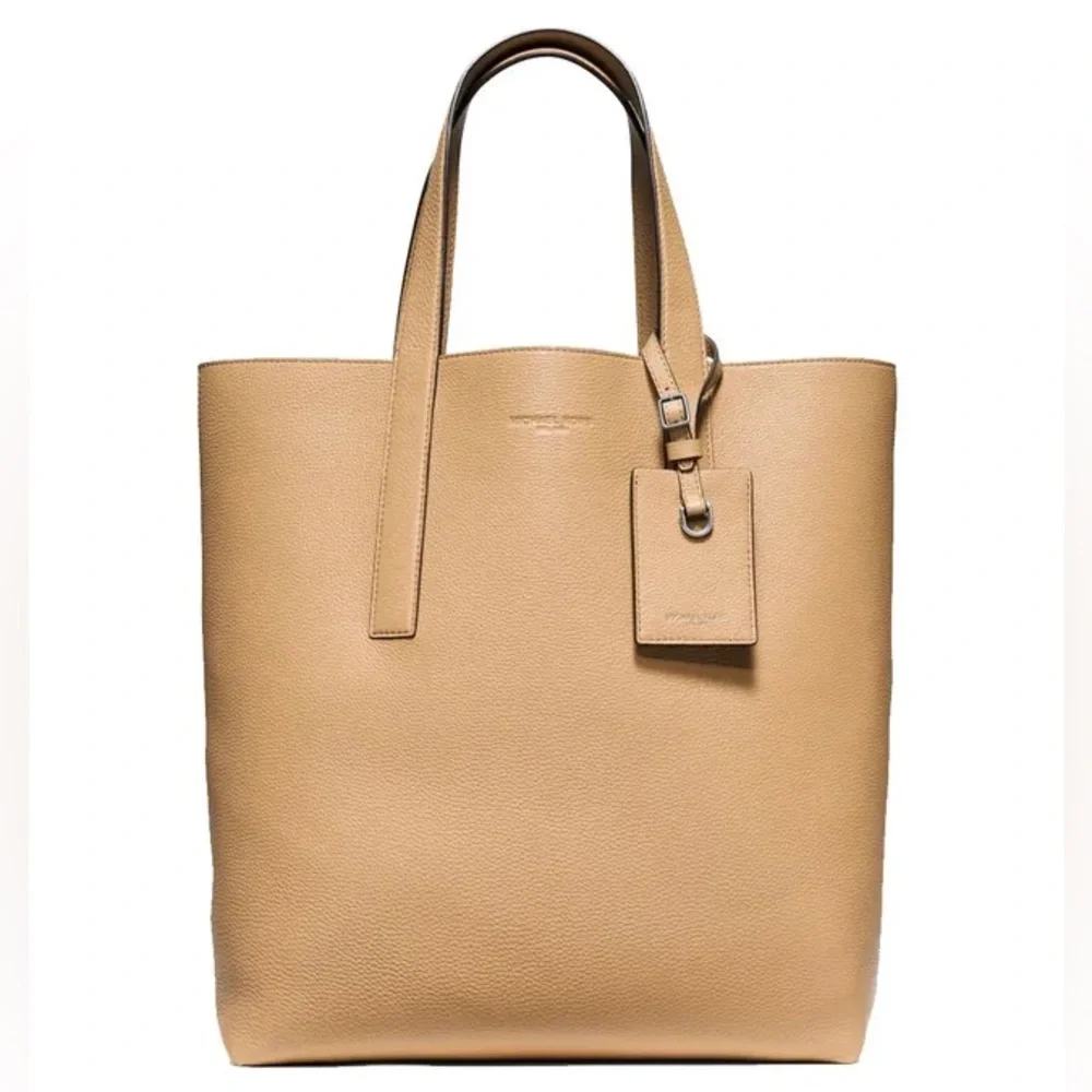 Authentic Michael Kors Men’s Mason Pebbled Leather Reversible Suede Tote Bag